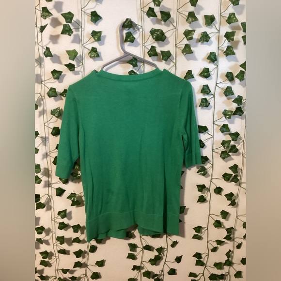 🍀Cute green button up cardigan🍀 - Picture 2 of 3